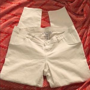 Liz Lange White Ankle Skinny Maternity Jeans